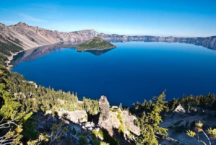 deepest-lake-in-the-us-crater-lake-suddenly-senior